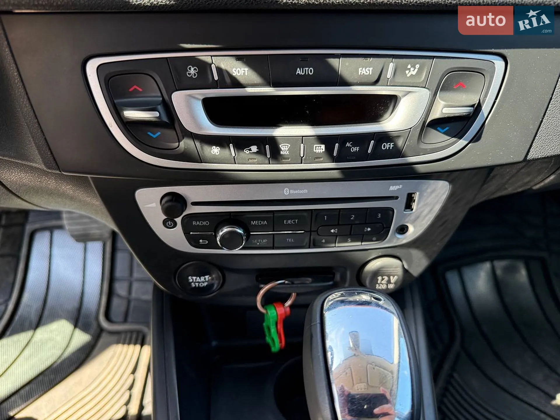 2013 Renault Megane - мініатюра 15