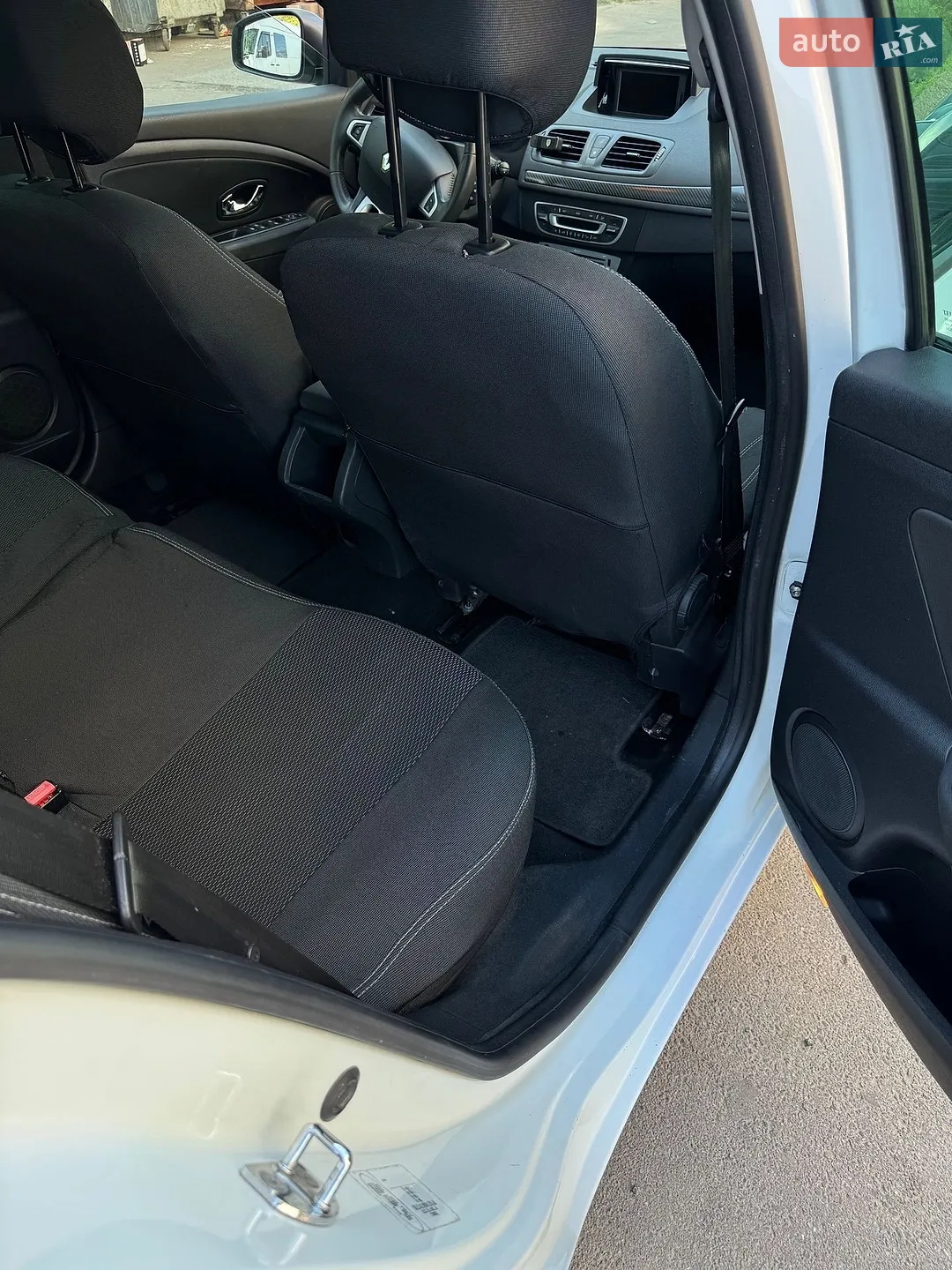 2012 Renault Megane - мініатюра 28