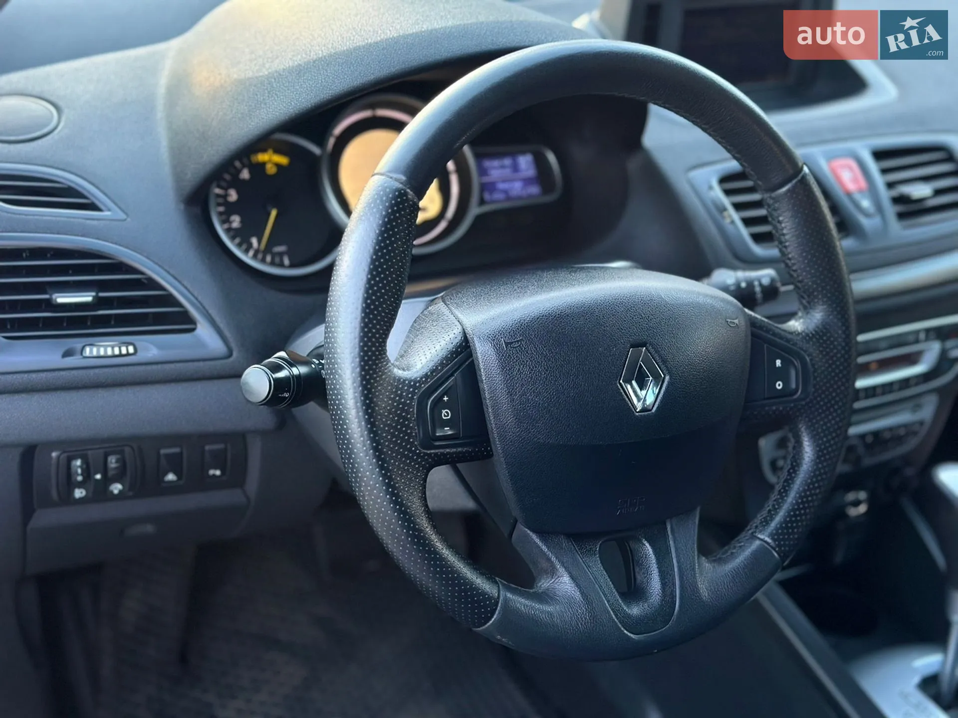 2010 Renault Megane - мініатюра 31