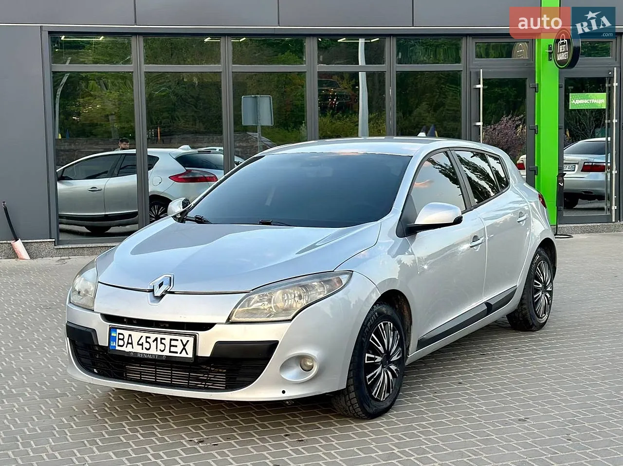 2010 Renault Megane - мініатюра 19