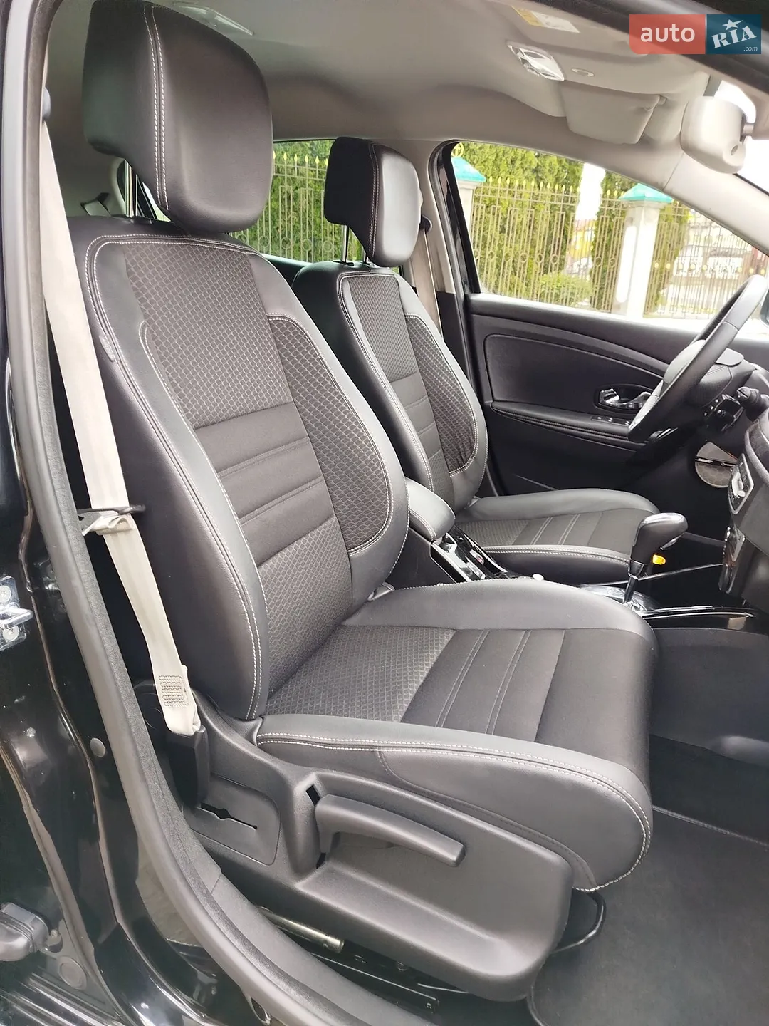 2015 Renault Megane - мініатюра 65