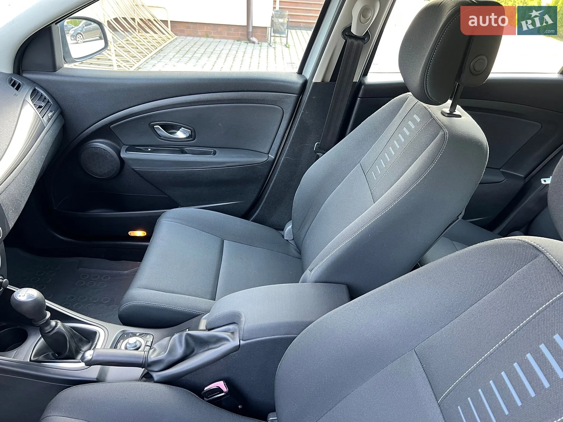 2010 Renault Megane - мініатюра 41