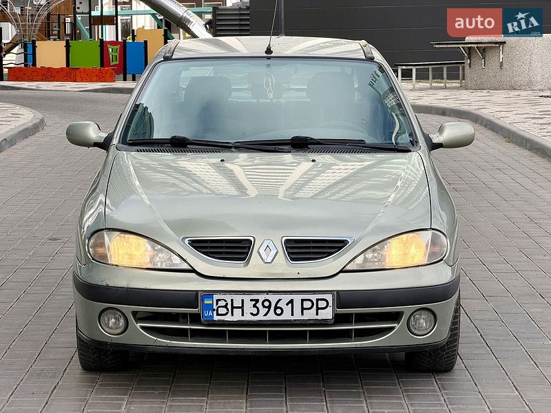 Хэтчбек Renault Megane 2001 в Одессе