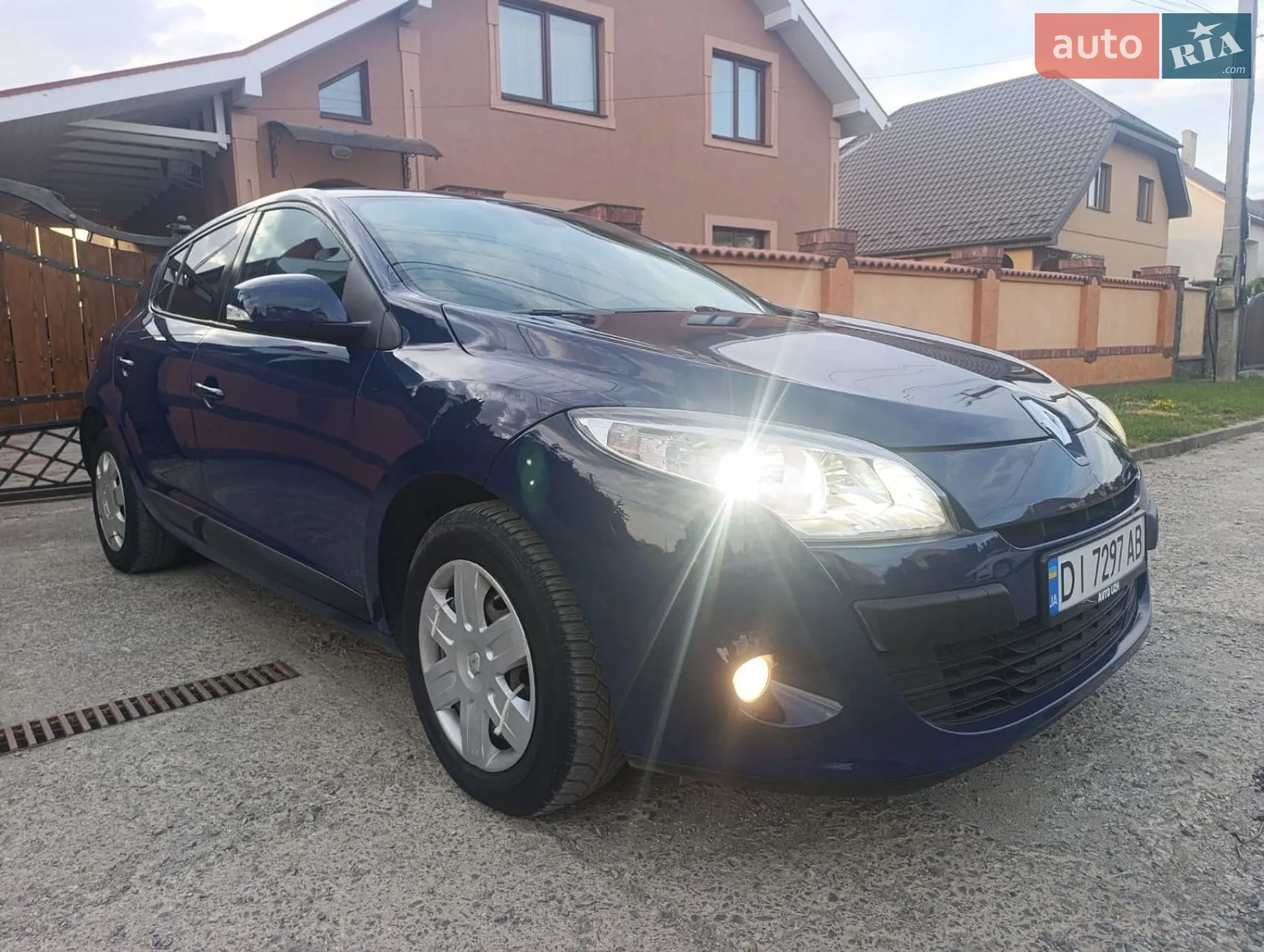 2011 Renault Megane - фото 1