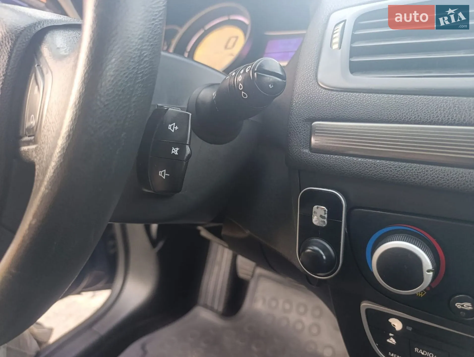 2011 Renault Megane - мініатюра 42