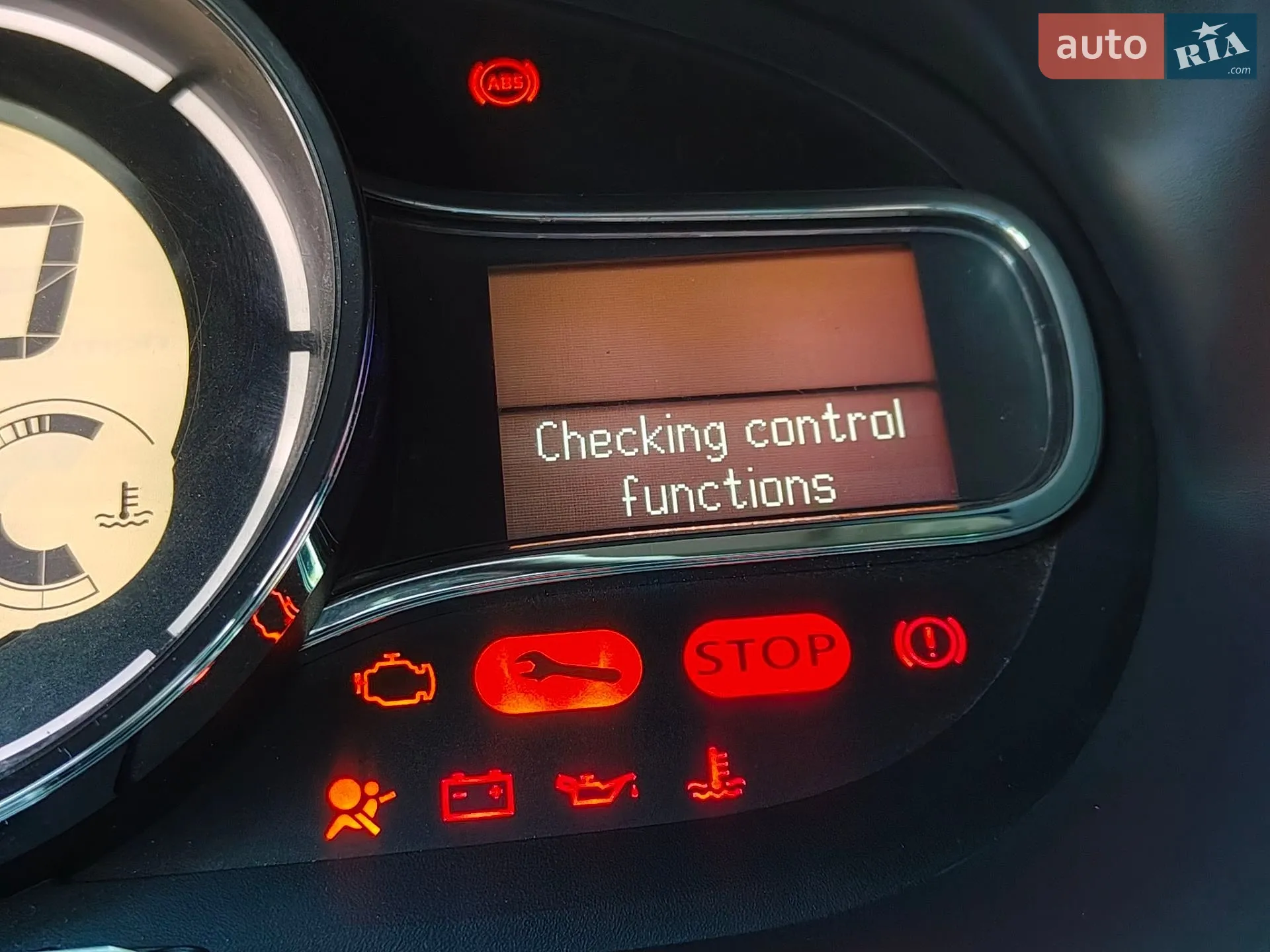 2011 Renault Megane - мініатюра 25
