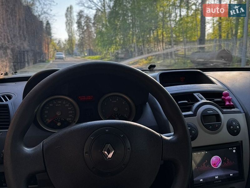 Хэтчбек Renault Megane 2002 в Киеве