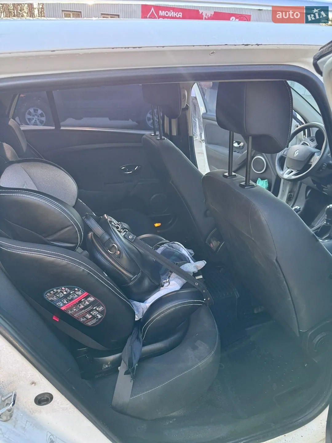 2013 Renault Megane - мініатюра 8