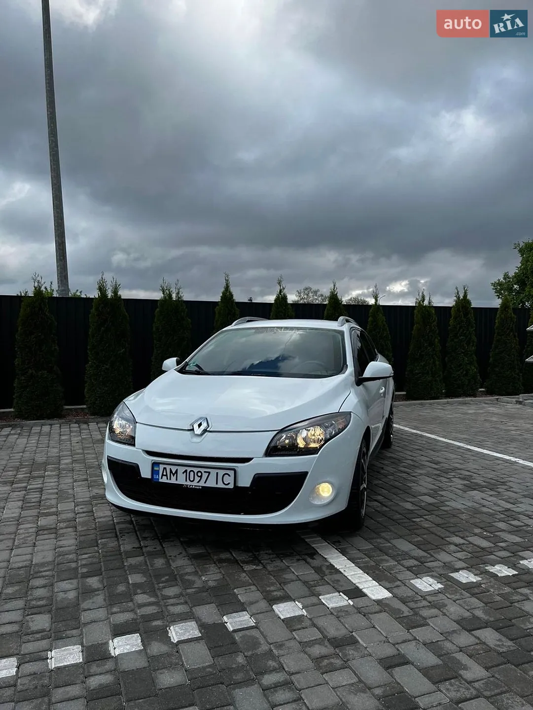2010 Renault Megane - мініатюра 2
