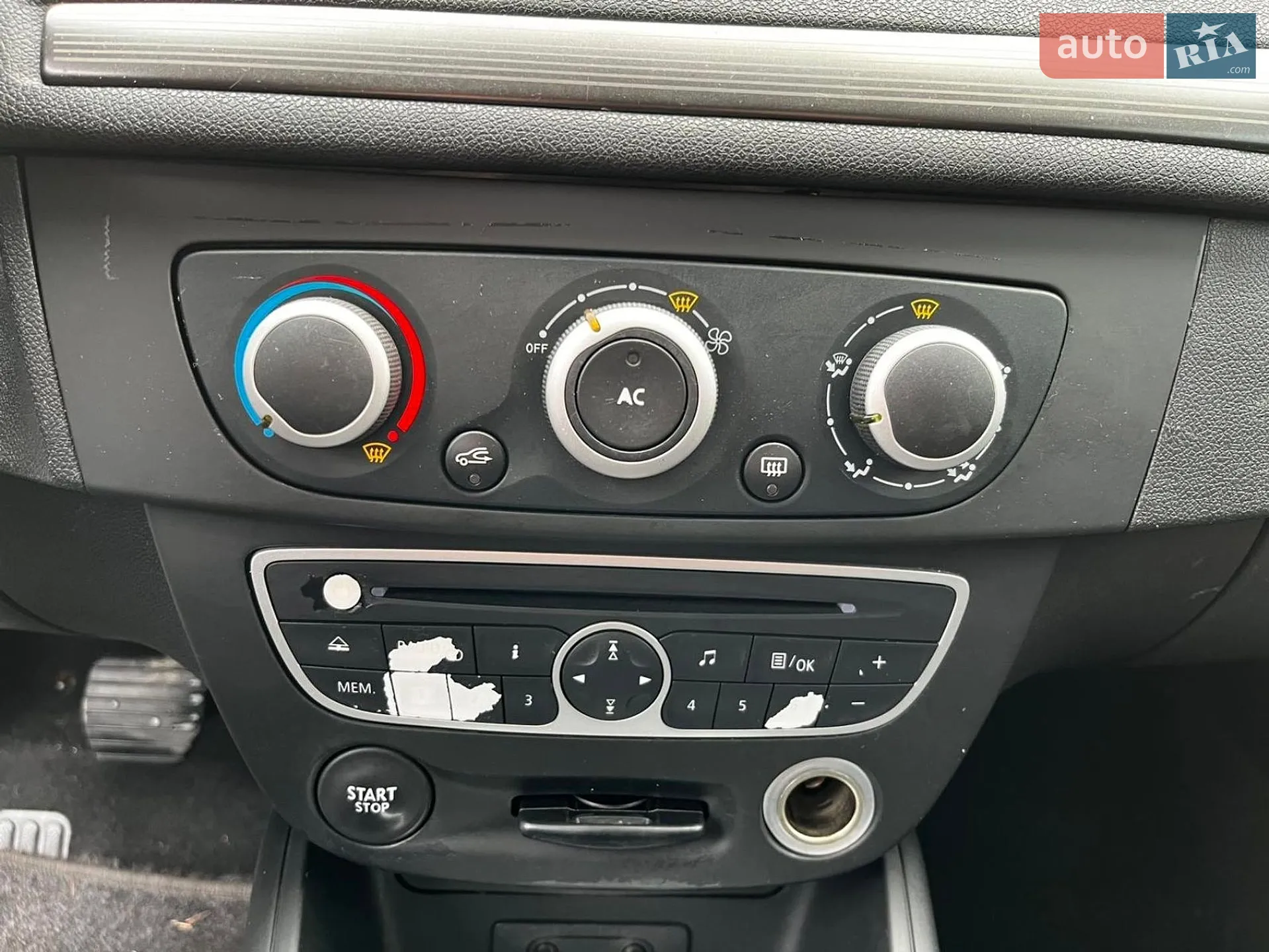 2010 Renault Megane - мініатюра 18