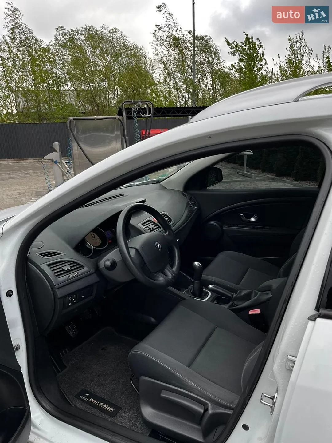 2010 Renault Megane - мініатюра 22