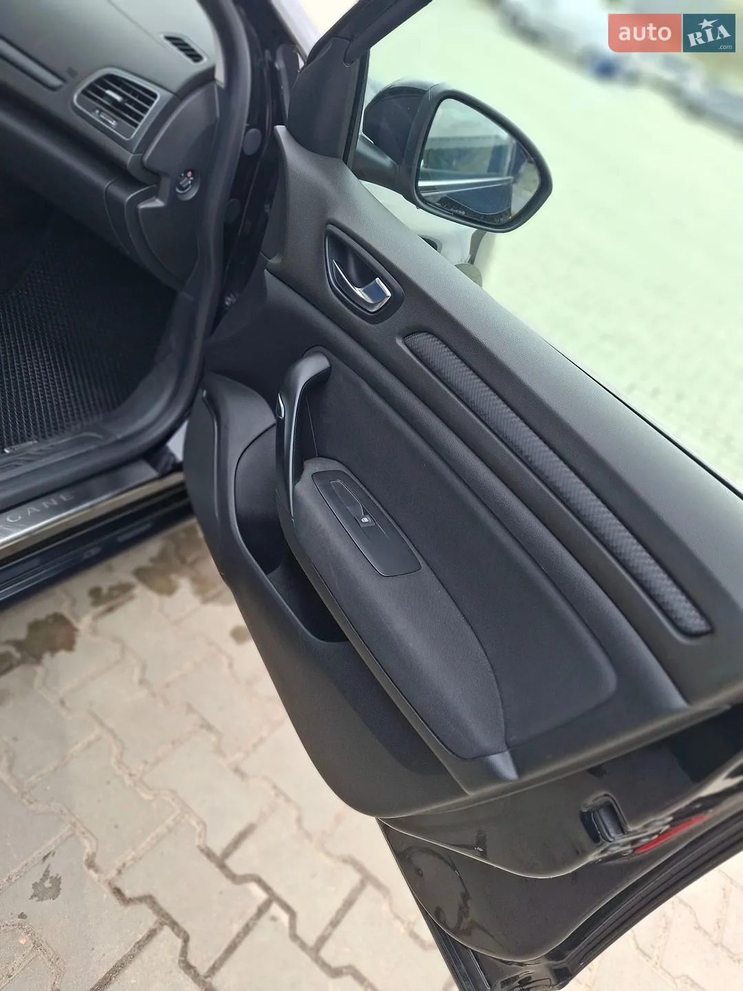 2017 Renault Megane - мініатюра 11