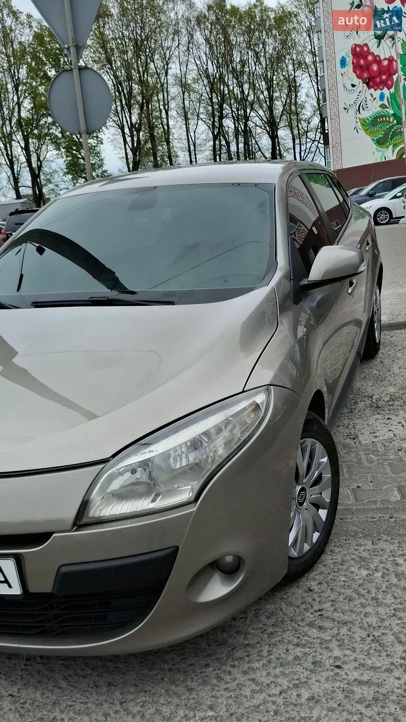 2010 Renault Megane - мініатюра 23
