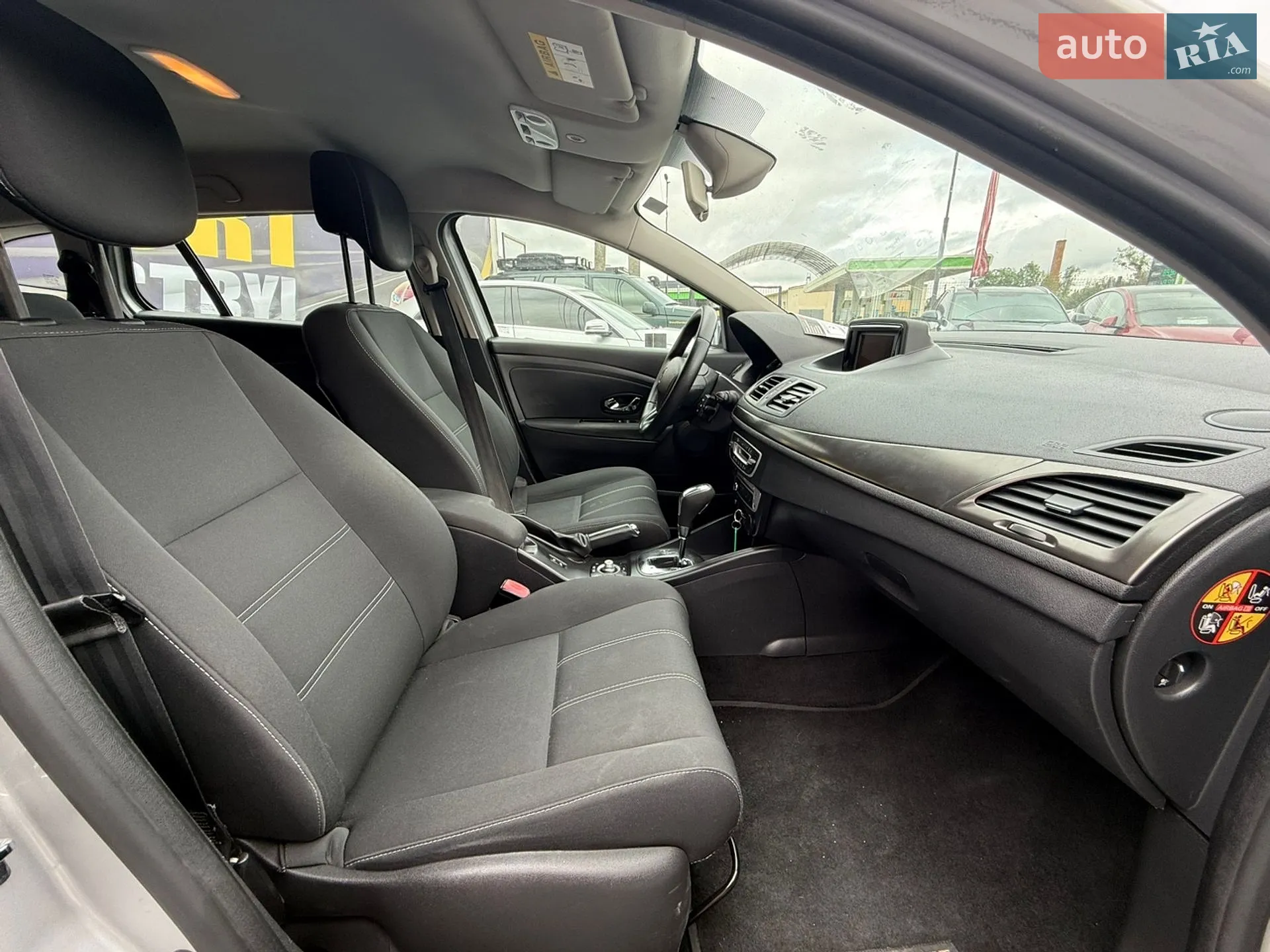 2015 Renault Megane - мініатюра 16