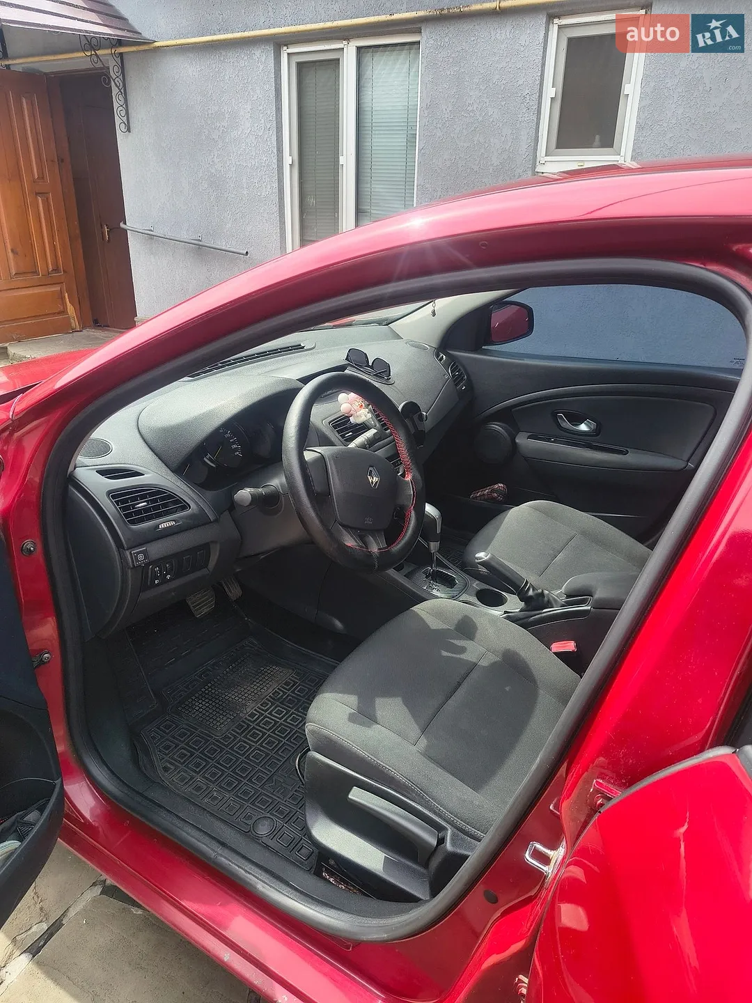 2010 Renault Megane - мініатюра 11