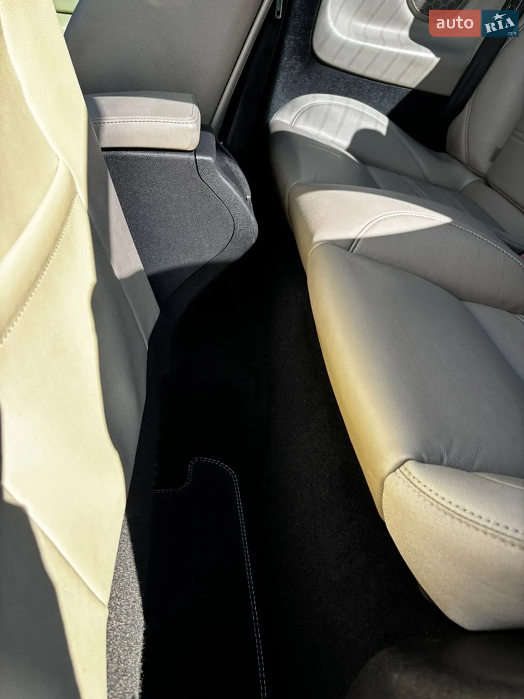 2010 Renault Megane - мініатюра 34