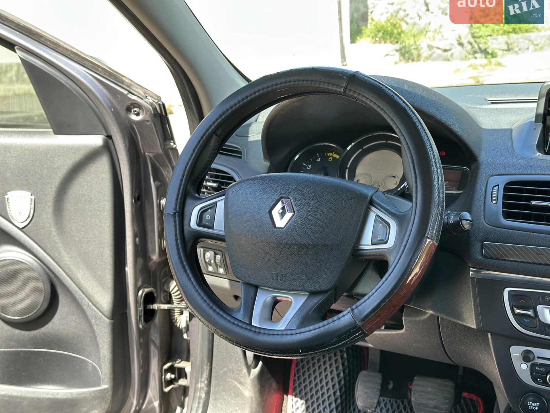 2012 Renault Megane - мініатюра 15
