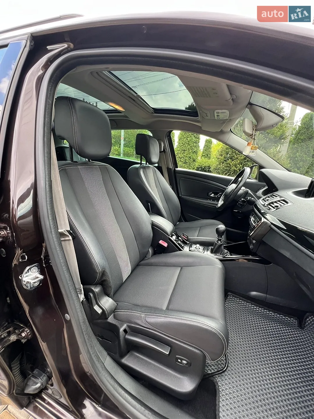 2013 Renault Megane - мініатюра 30