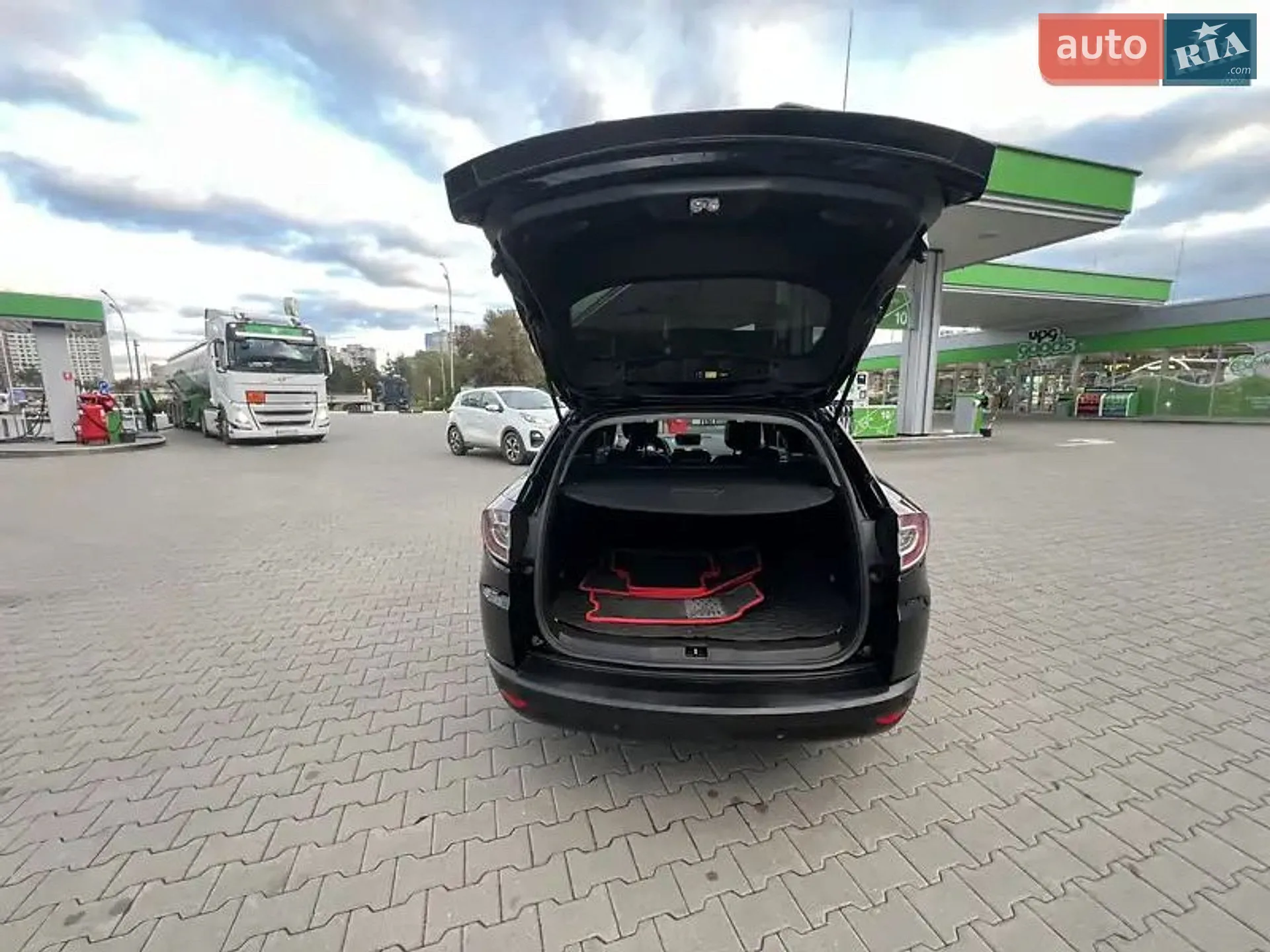 2011 Renault Megane - мініатюра 9