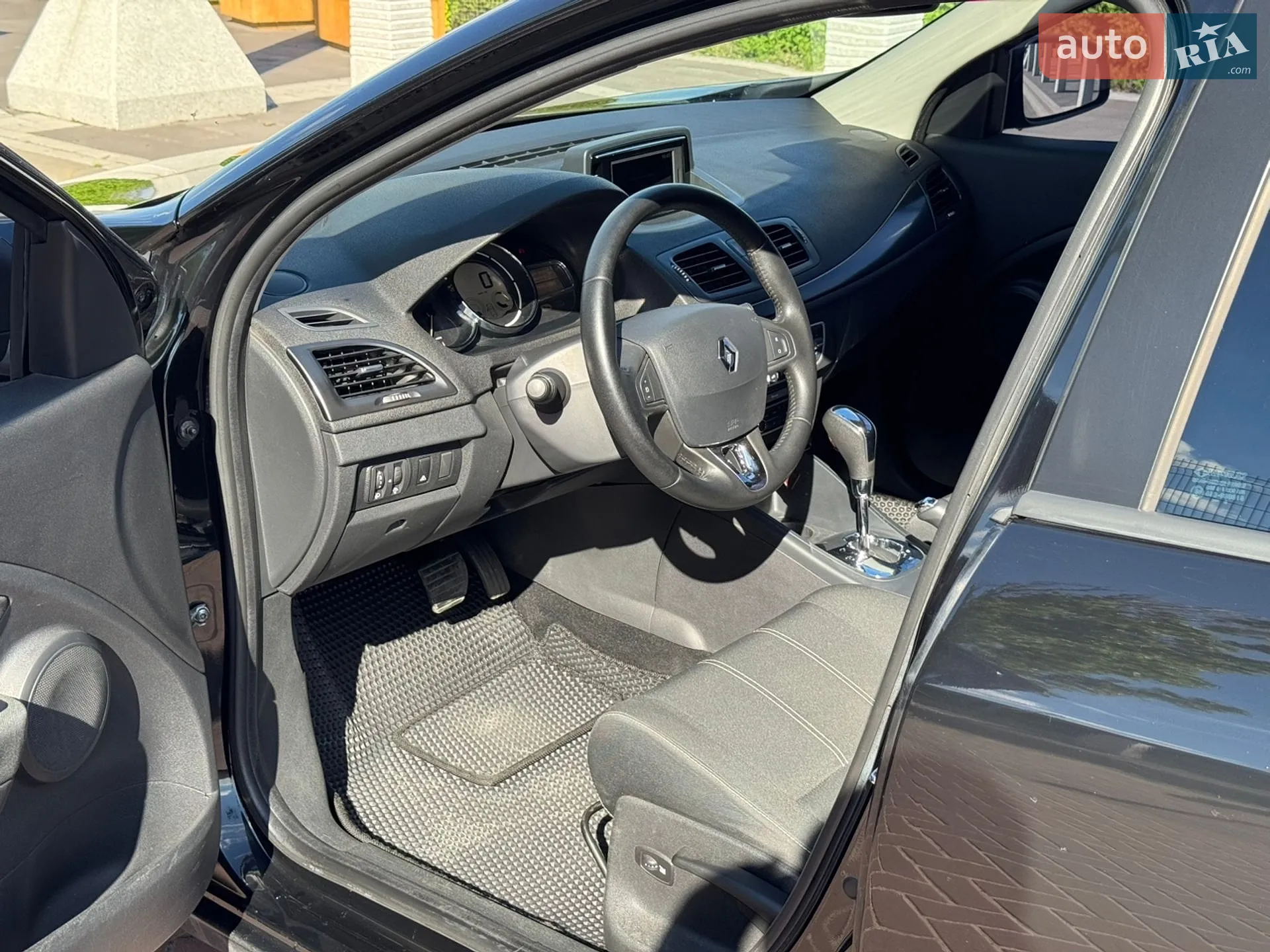 2014 Renault Megane - мініатюра 9