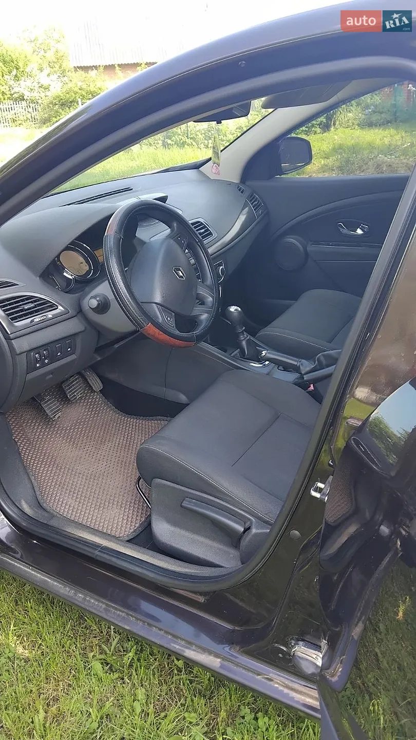 2012 Renault Megane - мініатюра 10