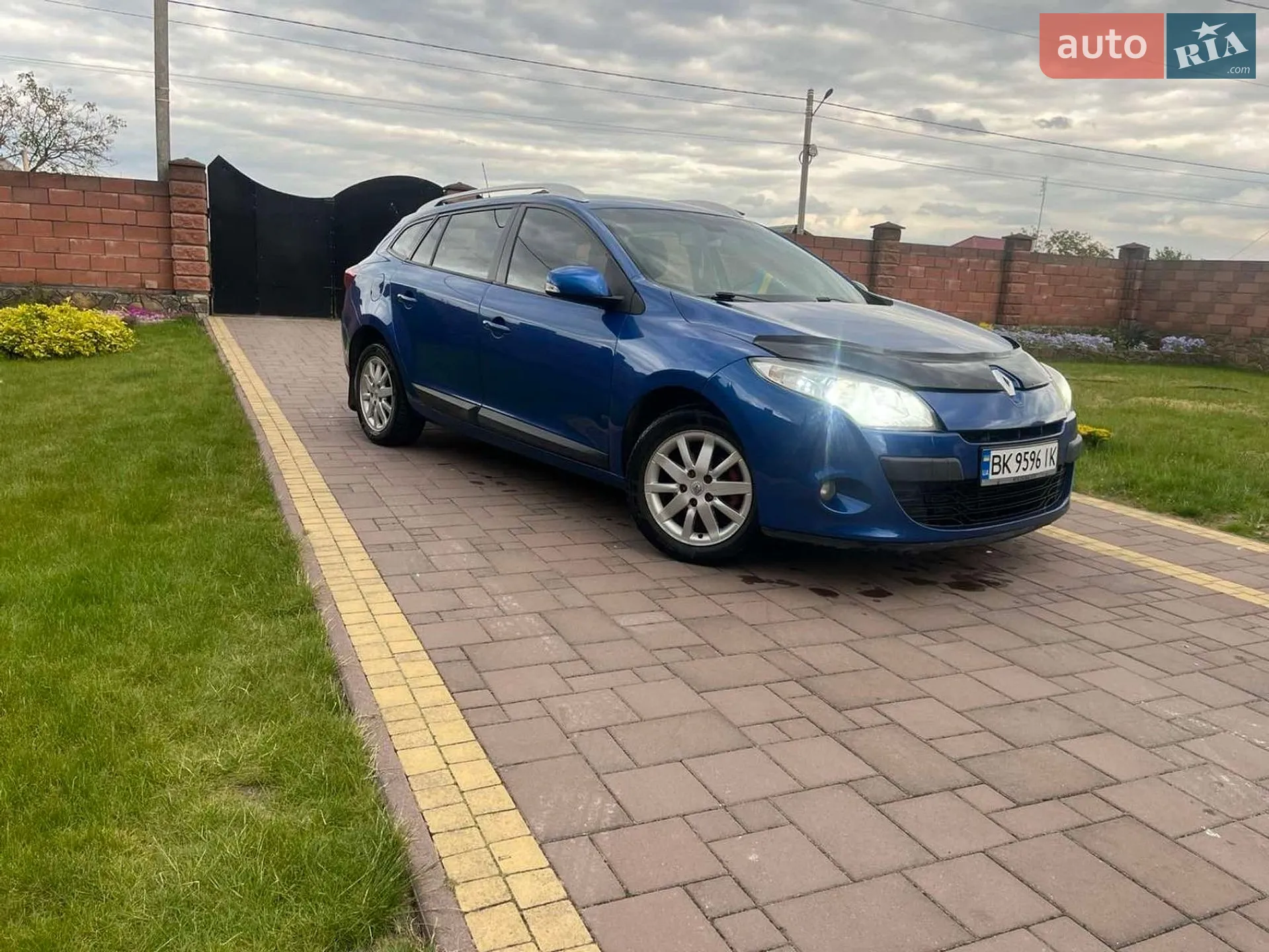 2010 Renault Megane - мініатюра 11