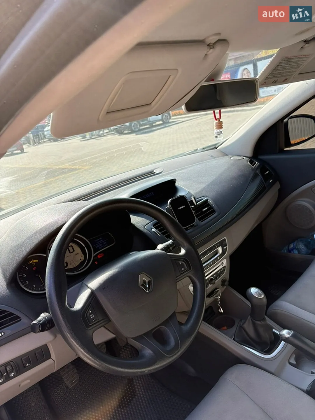 2010 Renault Megane - мініатюра 9