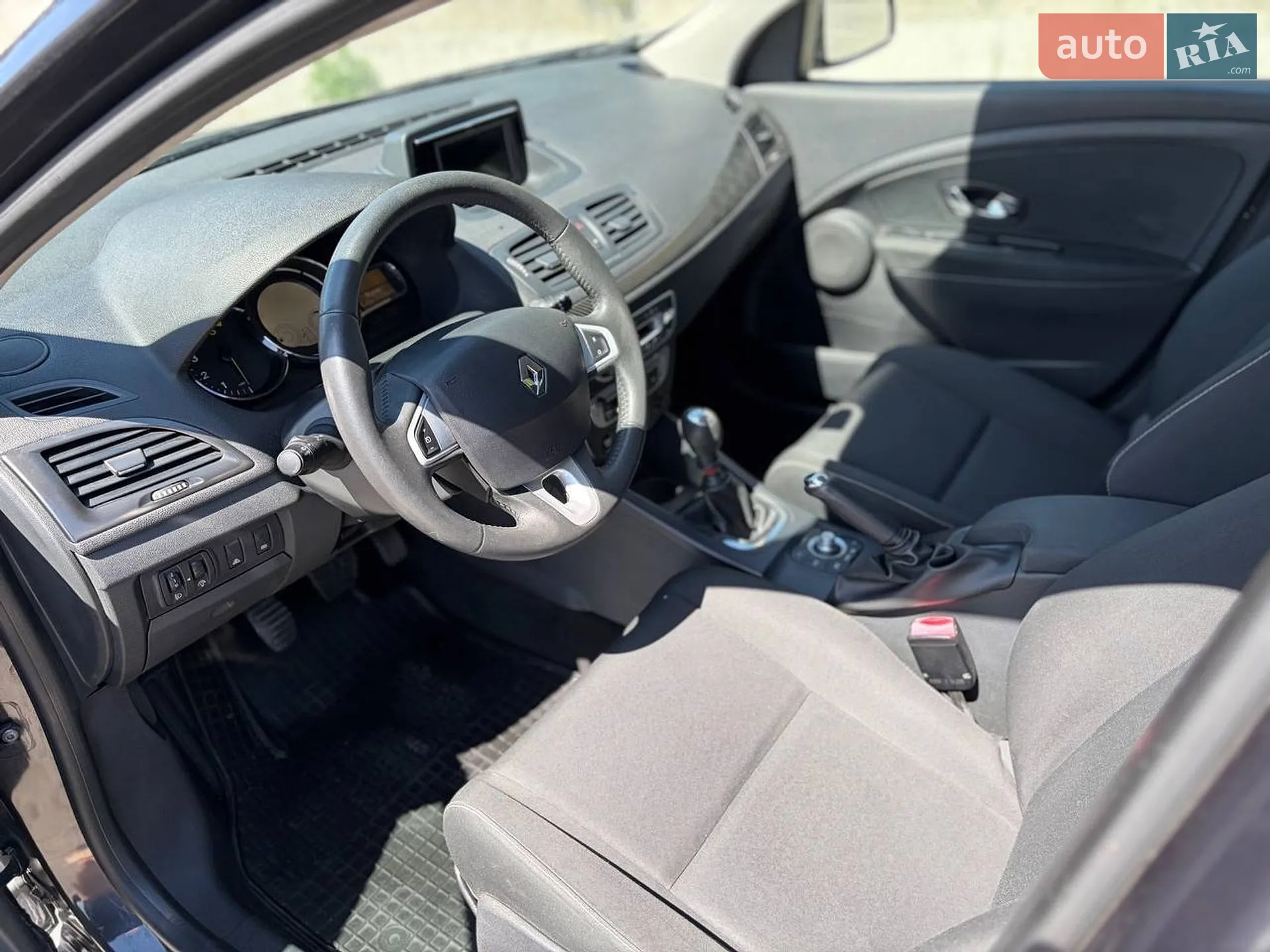 2012 Renault Megane - мініатюра 13