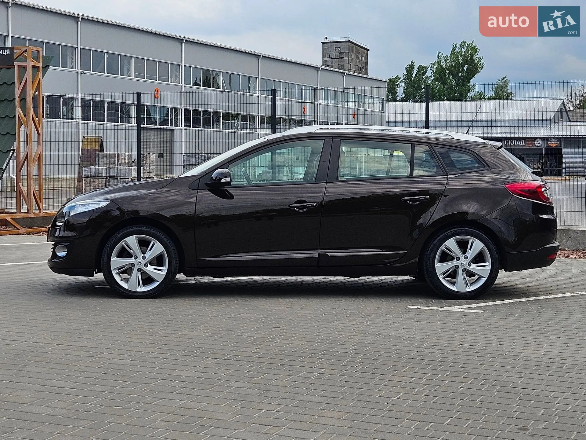 2012 Renault Megane - мініатюра 13