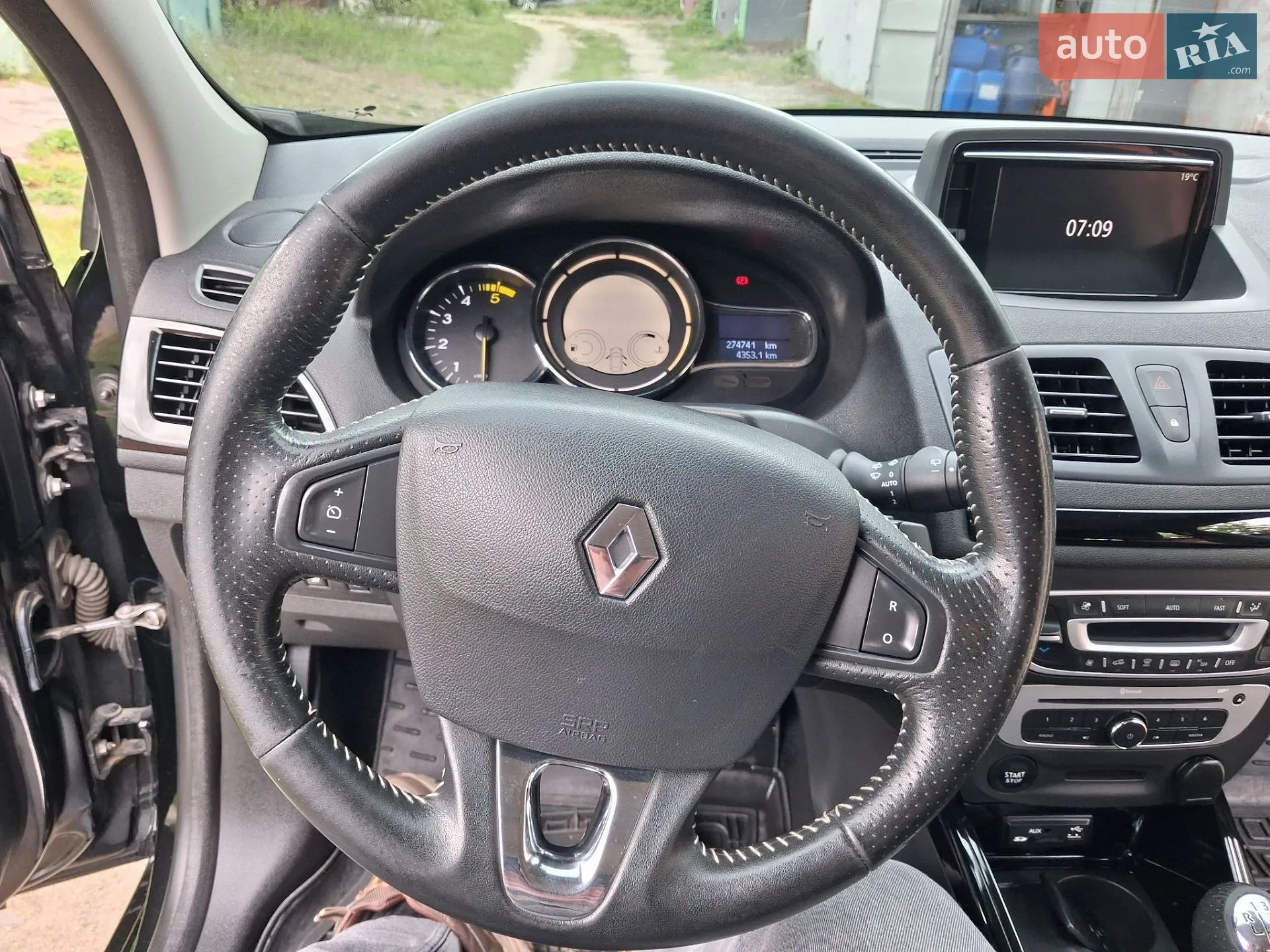 2015 Renault Megane - мініатюра 13