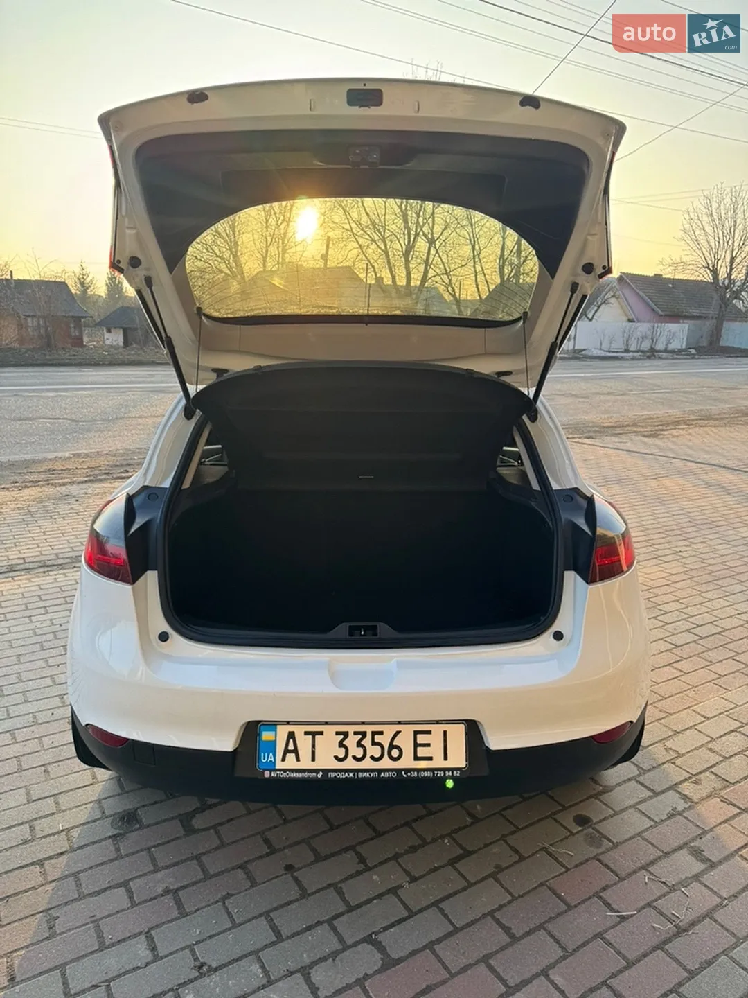 2015 Renault Megane - мініатюра 25