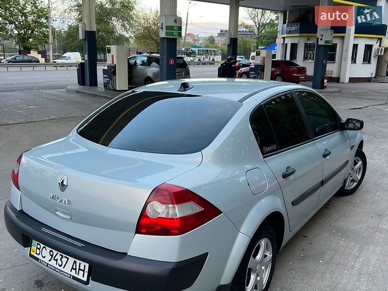 Седан Renault Megane 2005 в Днепре