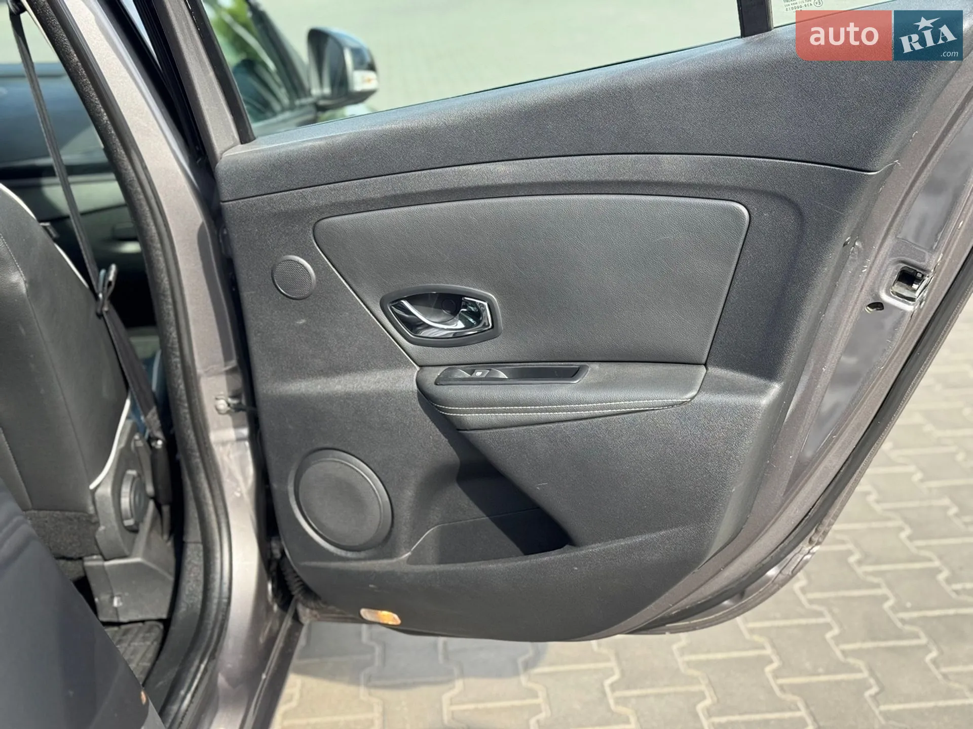 2012 Renault Megane - мініатюра 41