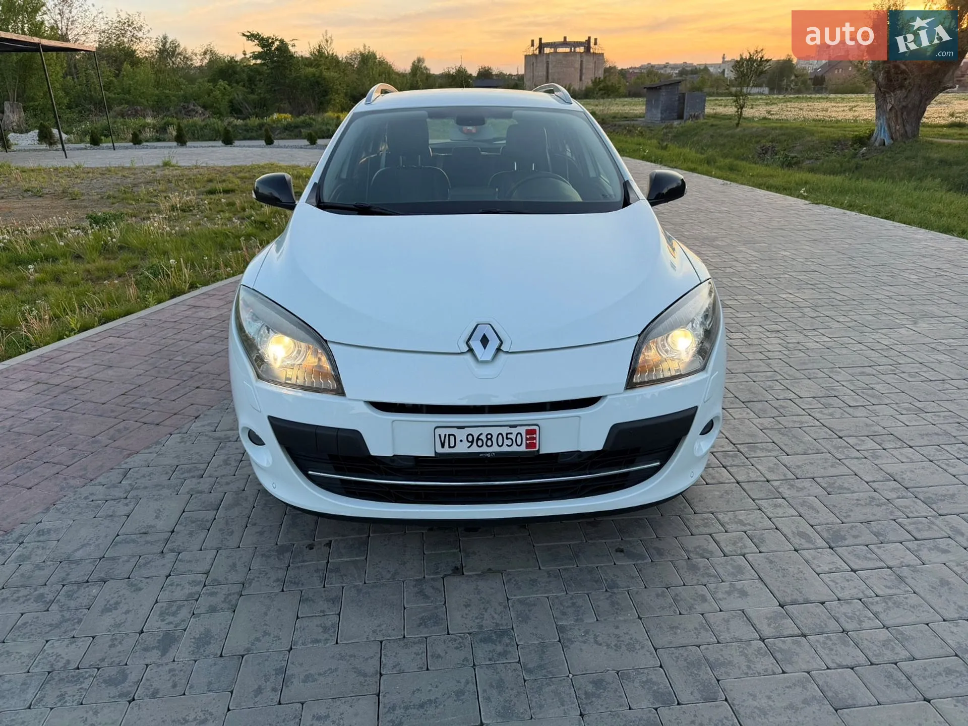 2012 Renault Megane - мініатюра 15