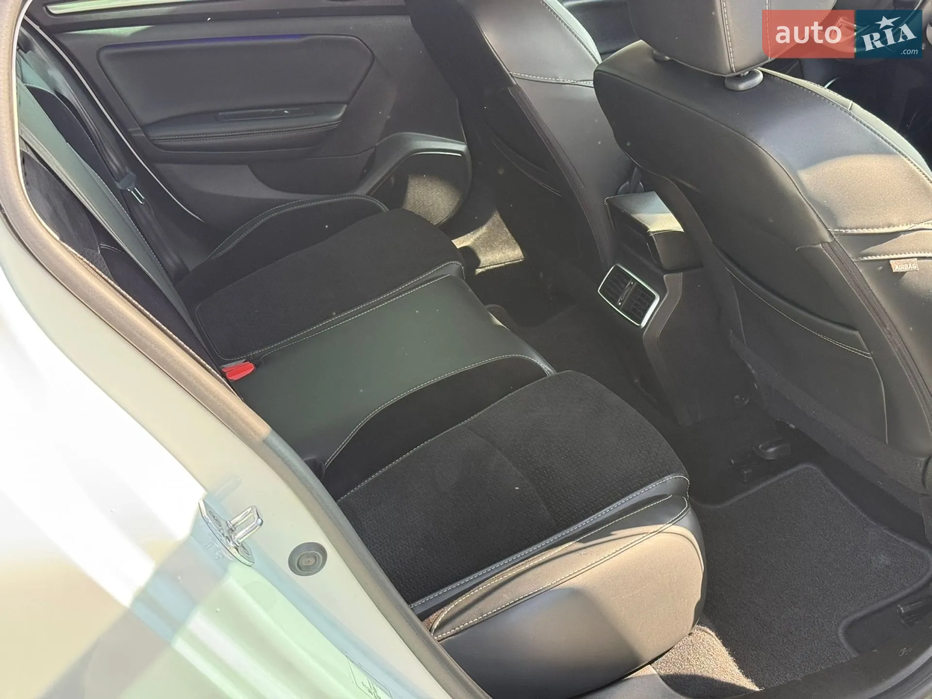 2019 Renault Megane - мініатюра 38
