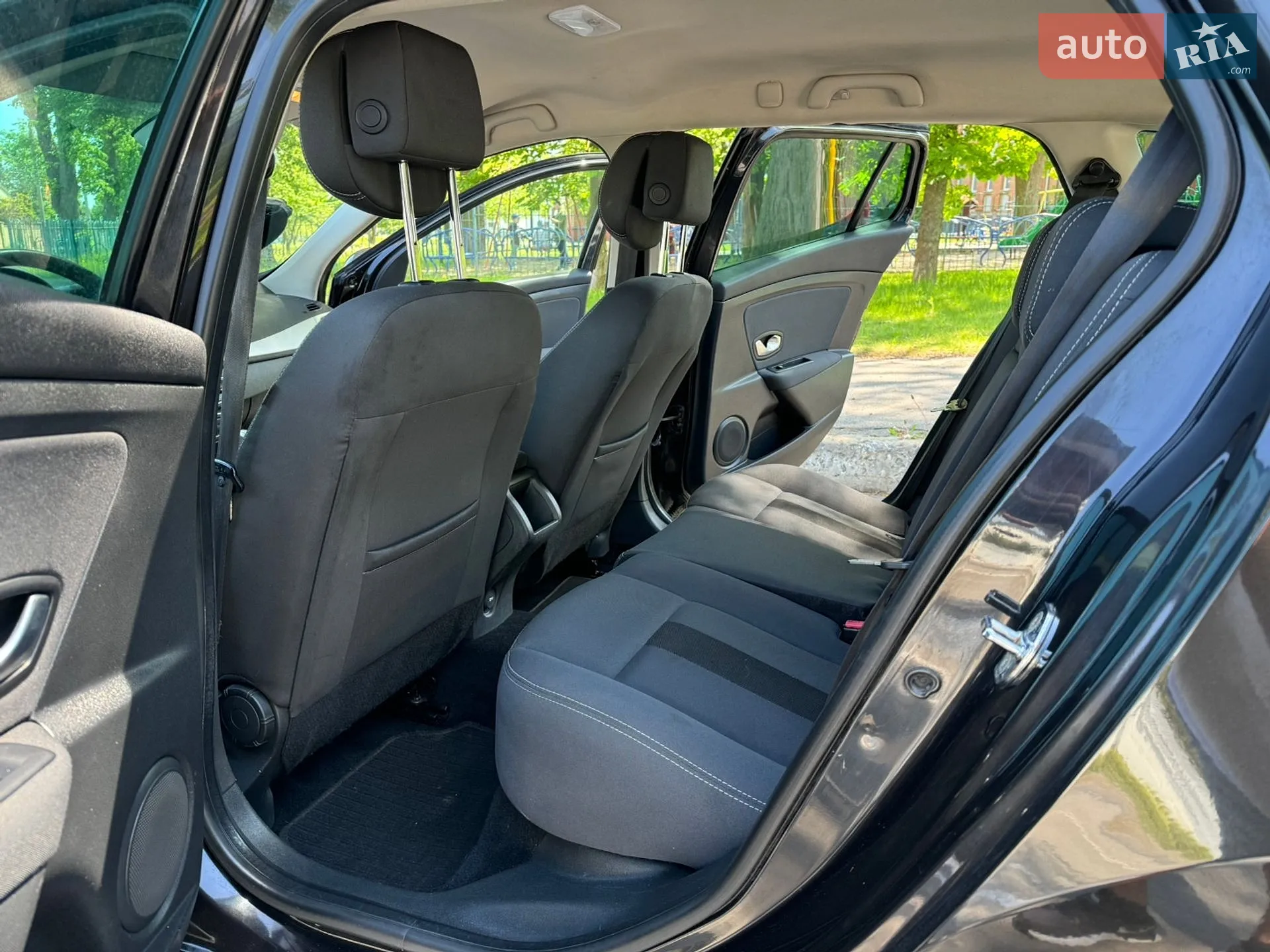 2010 Renault Megane - мініатюра 33