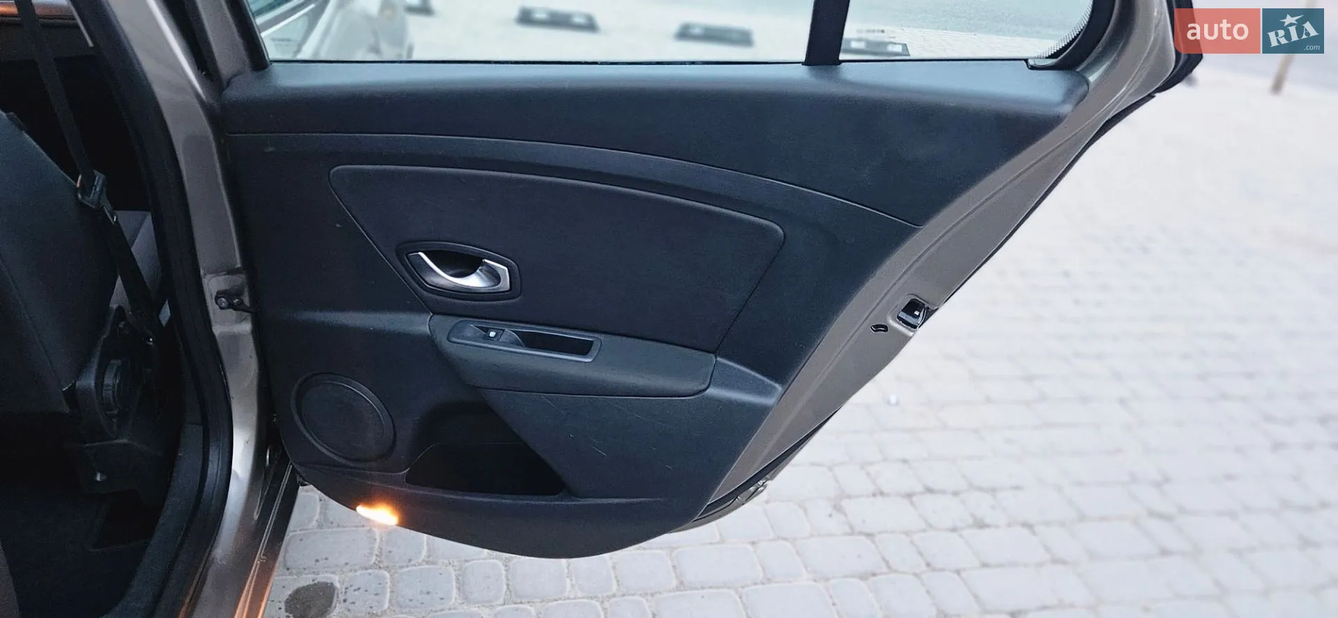 2010 Renault Megane - мініатюра 60