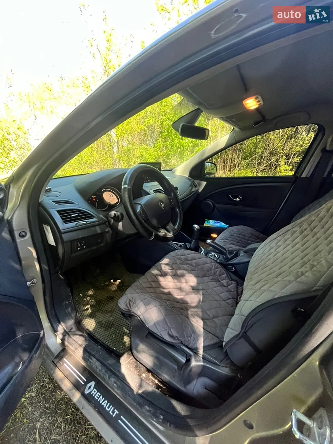 2010 Renault Megane - мініатюра 12