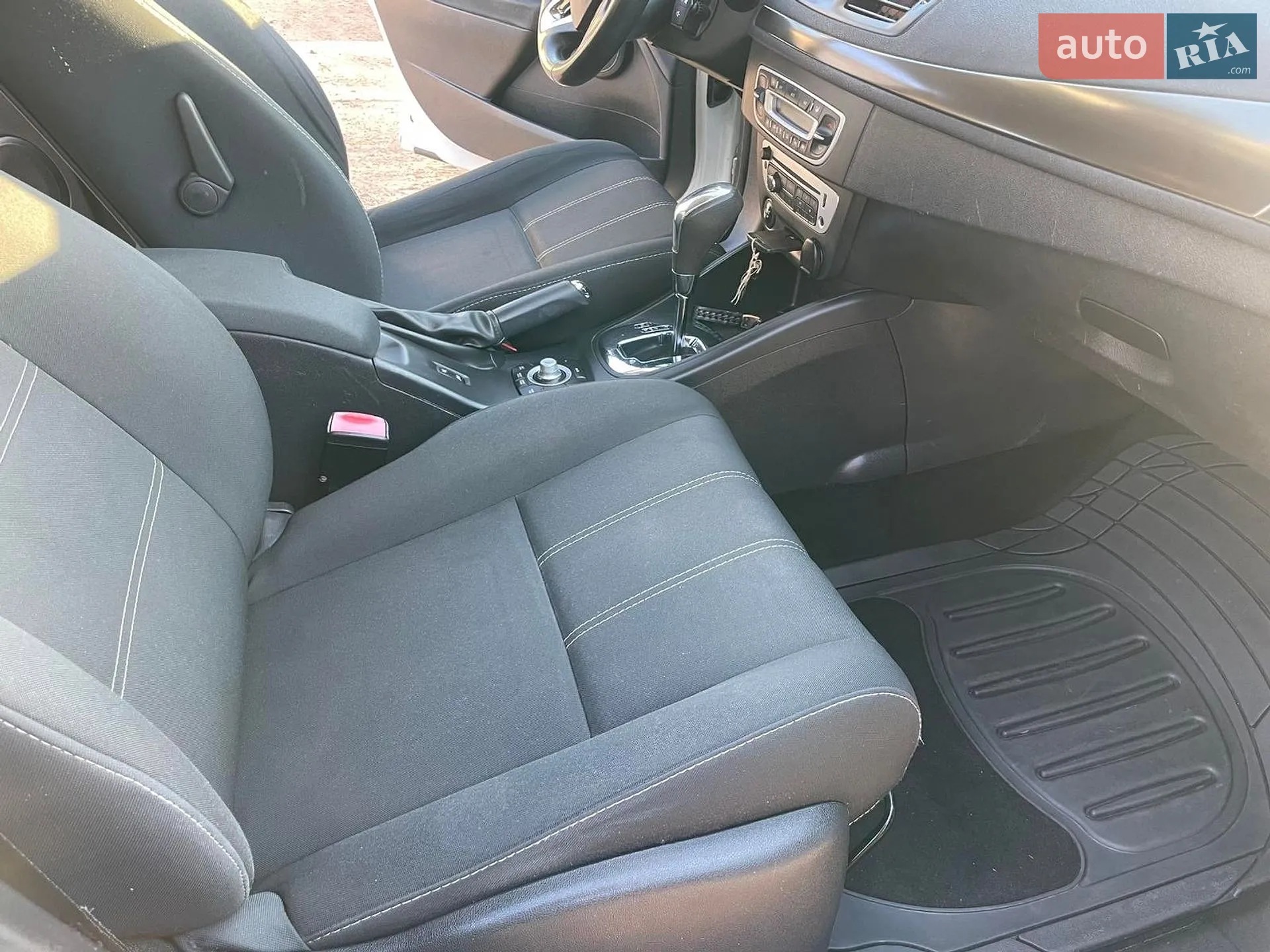 2014 Renault Megane - мініатюра 12
