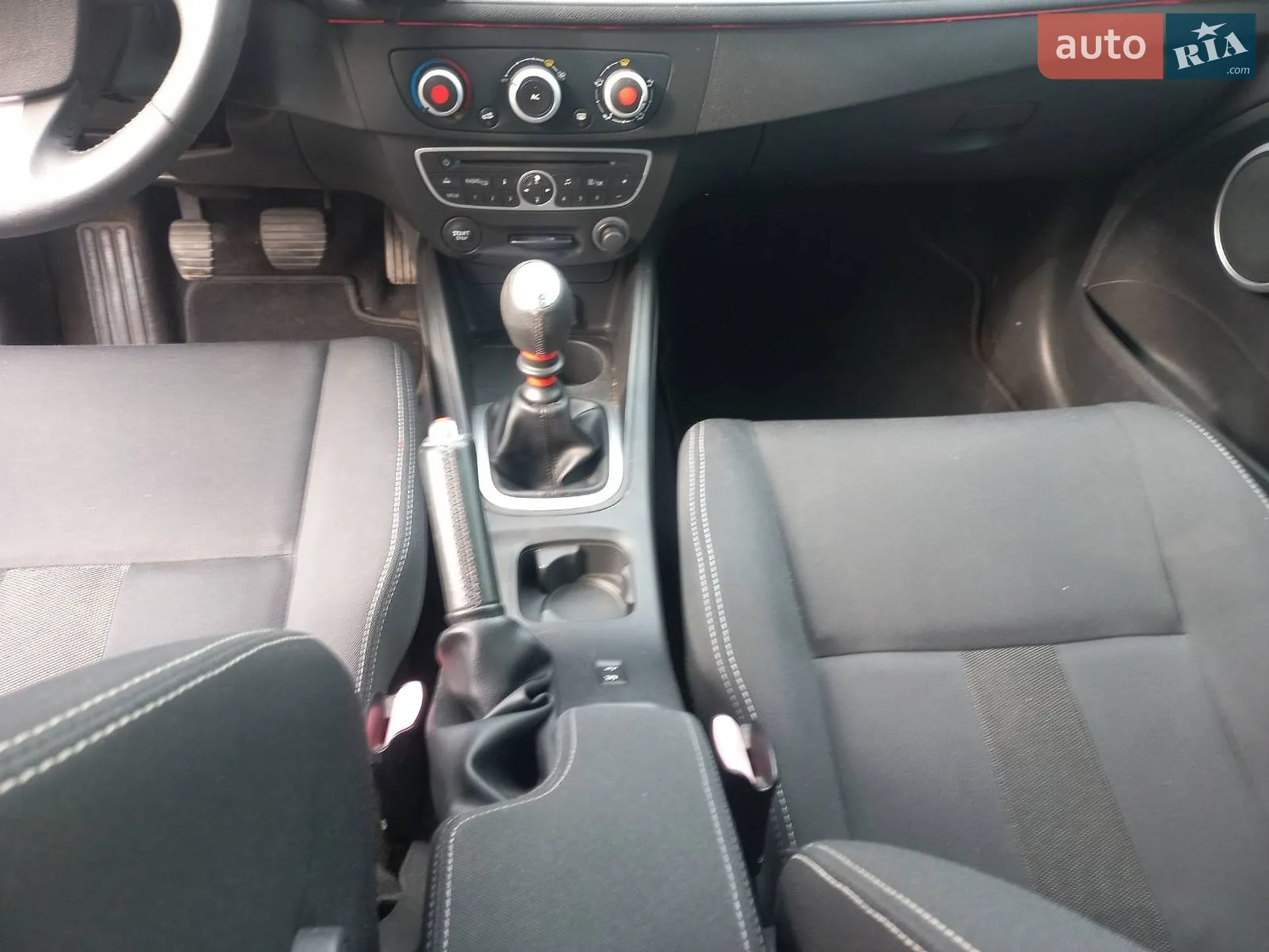 2010 Renault Megane - мініатюра 25