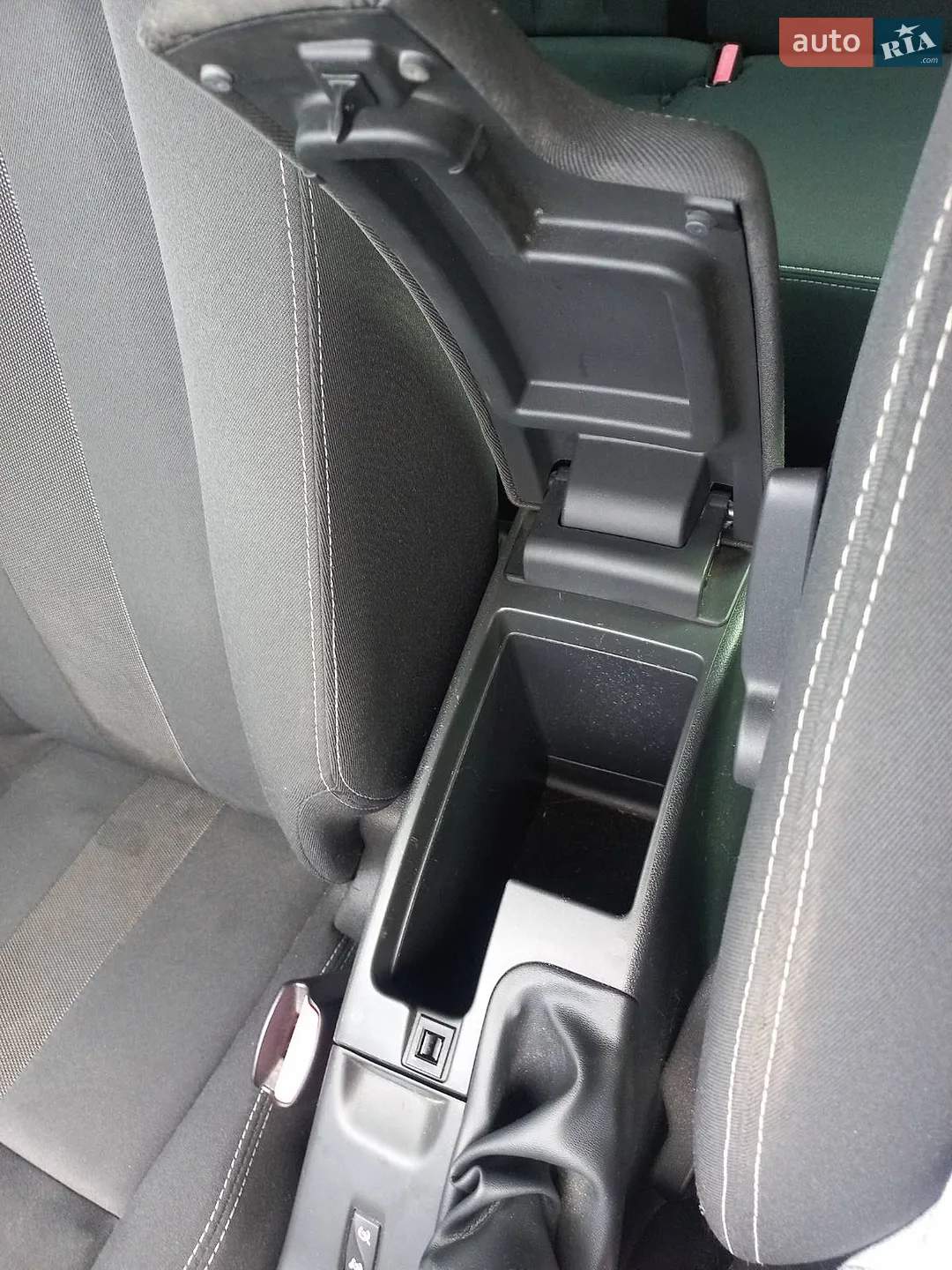 2010 Renault Megane - мініатюра 39