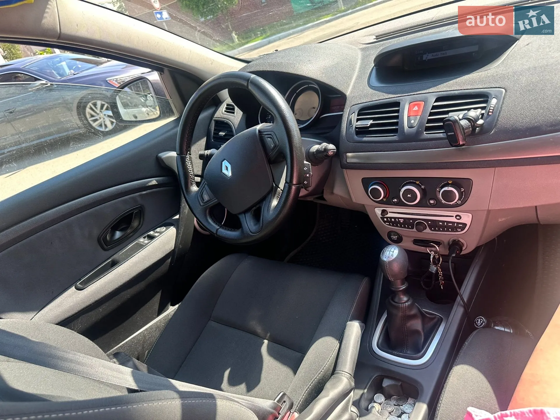 2010 Renault Megane - мініатюра 16