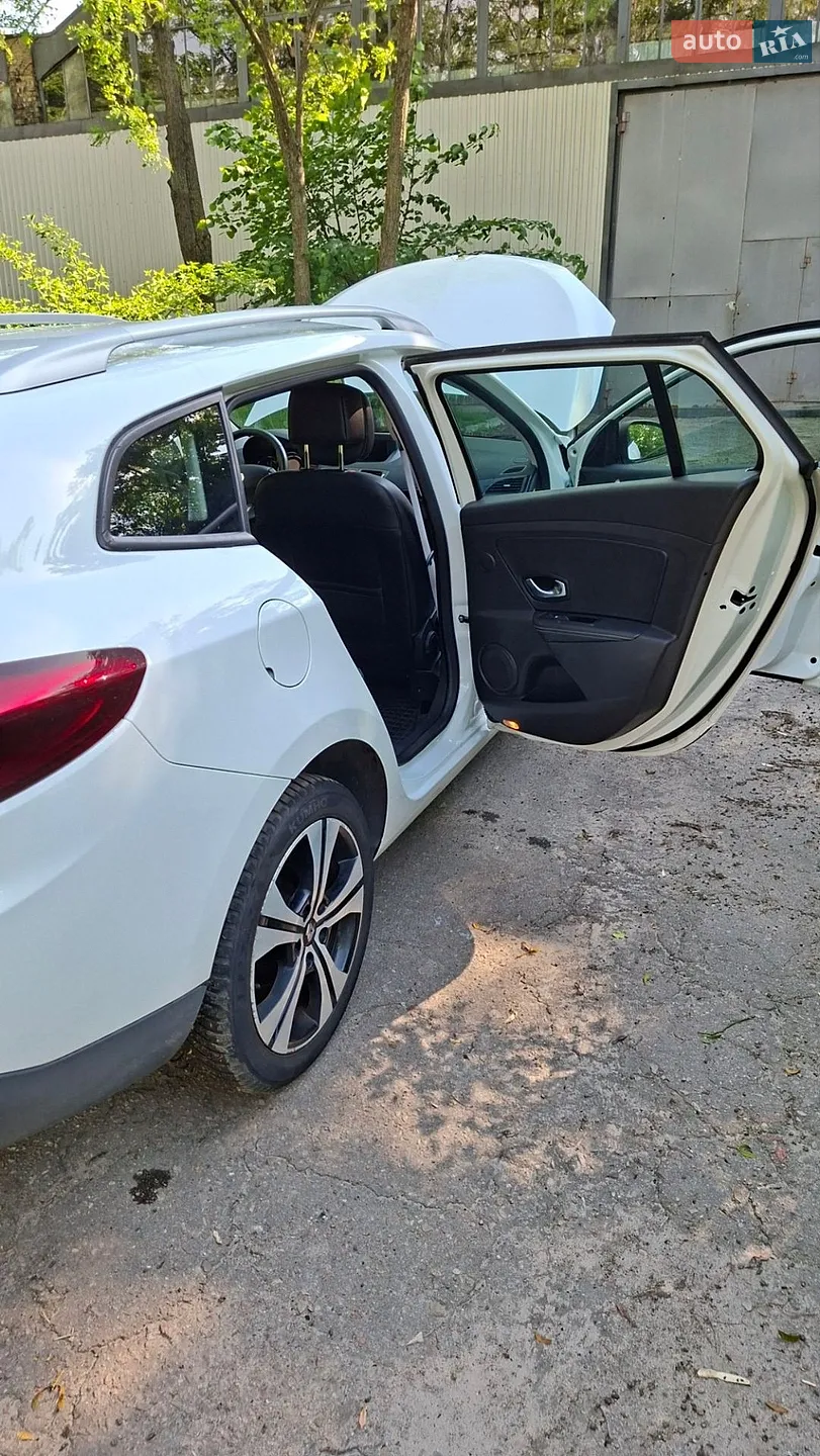 2011 Renault Megane - мініатюра 23