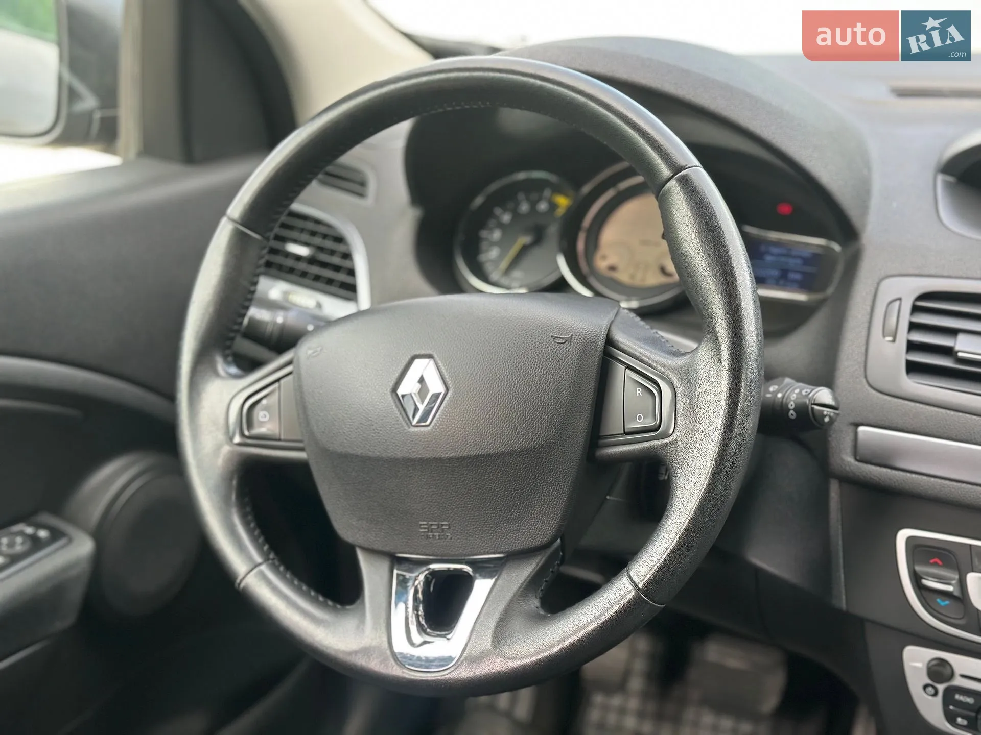 2014 Renault Megane - мініатюра 32