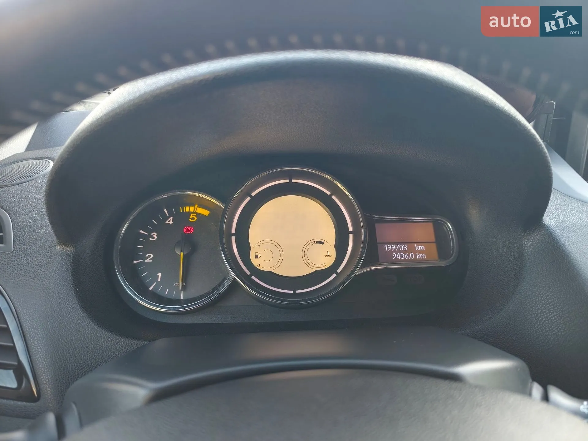 2012 Renault Megane - мініатюра 35