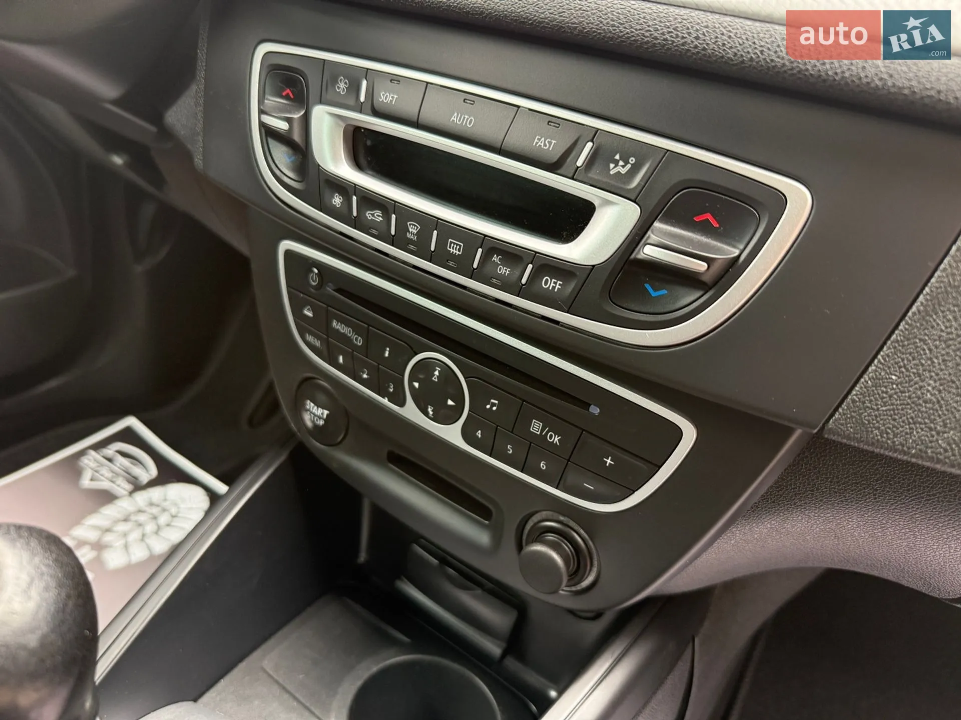 2012 Renault Megane - мініатюра 18