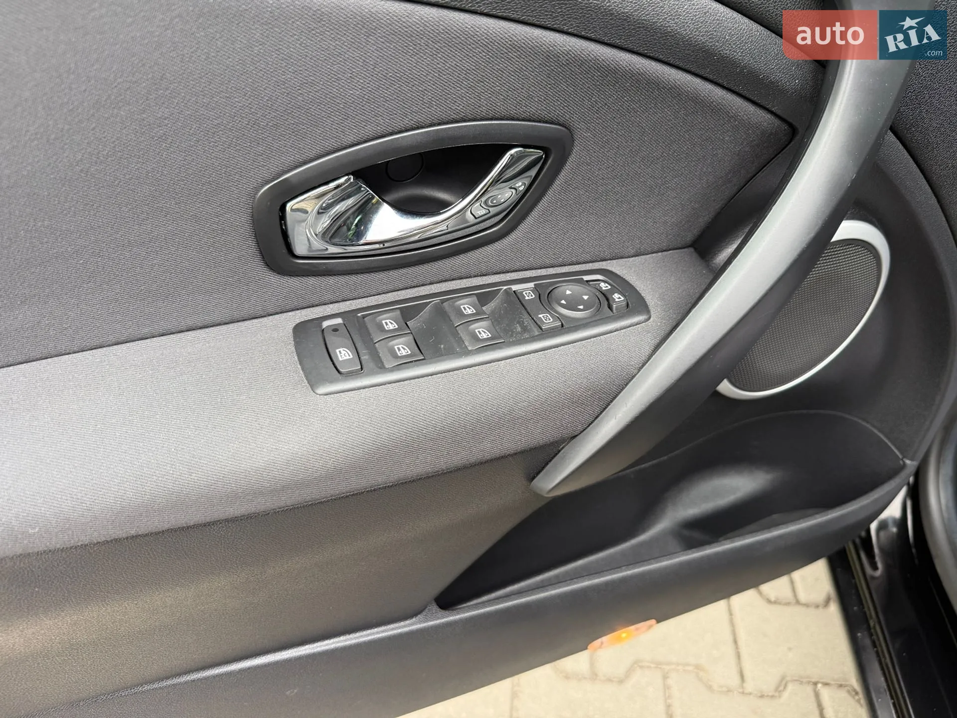 2012 Renault Megane - мініатюра 39