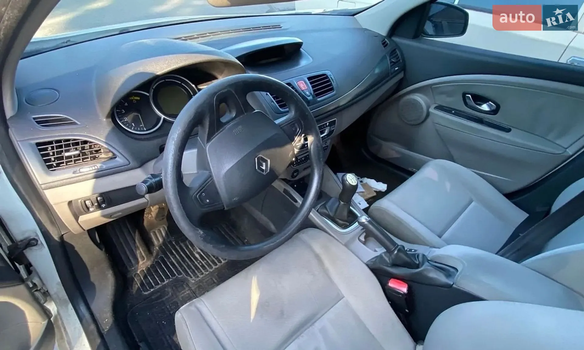 2010 Renault Megane - мініатюра 10