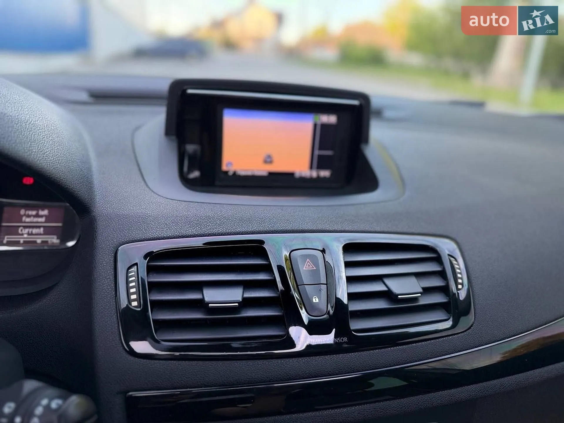 2012 Renault Megane - мініатюра 17