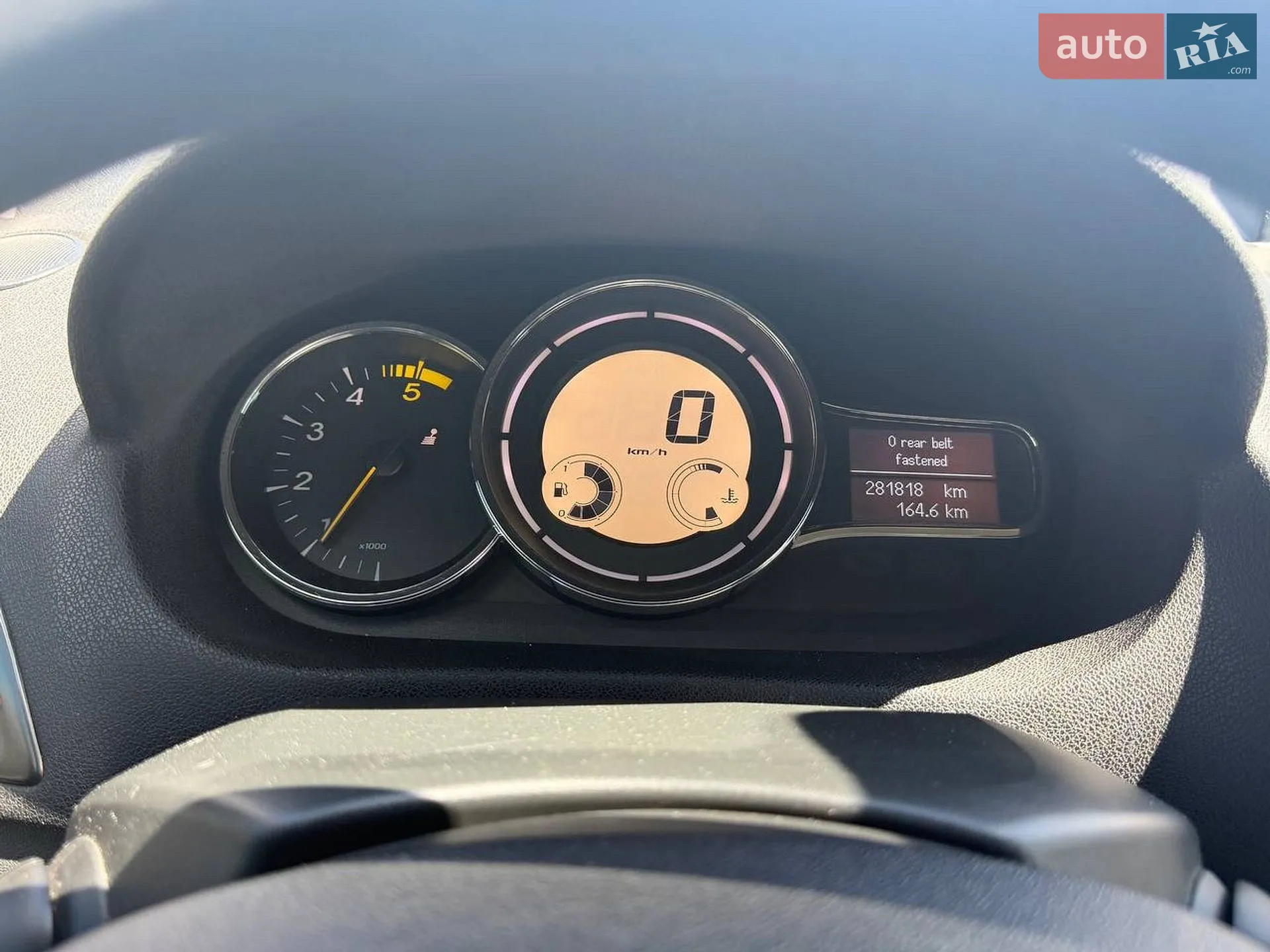 2012 Renault Megane - мініатюра 12